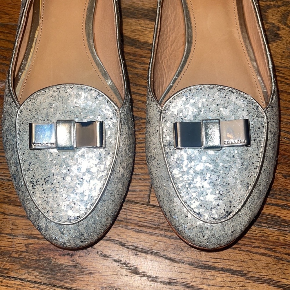 Coach Marah Glitter Bow Slip On Loafers Flats Platinum Metallic 7.5 - Picture 2 of 10
